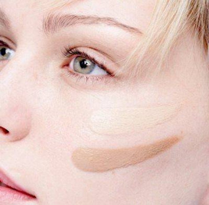 12 Tips For Wearing Makeup When You Have A Breakout