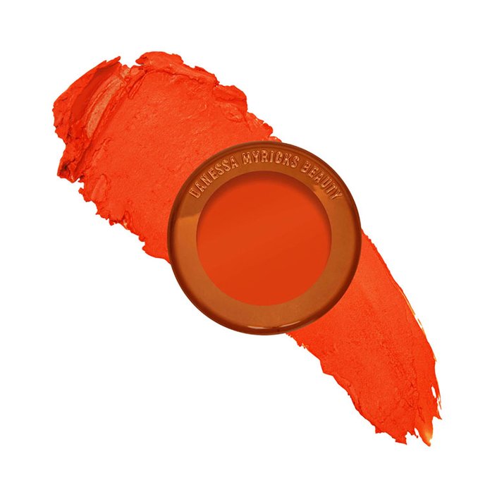 Danessa Myricks Yummy Skin Blurring Balm Powder Flushed in Golden Hour