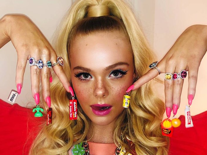 Elle Fanning’s Met Gala Manicure Deserves an Award — Like Now 