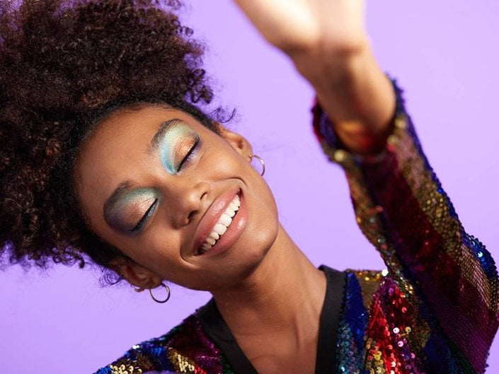 This Cosmic Eyeshadow Tutorial Is Out of This World