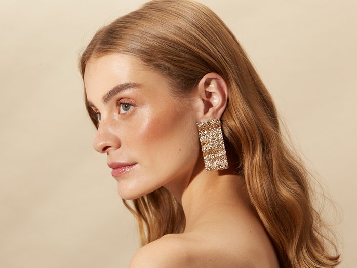 how-to-wear-makeup-with-dry-skin