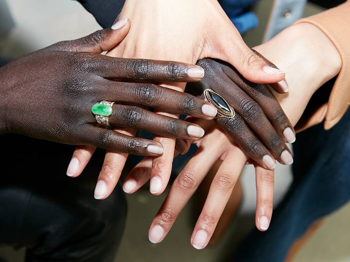 Here’s Exactly How to Detox Your Nails (The Right Way)