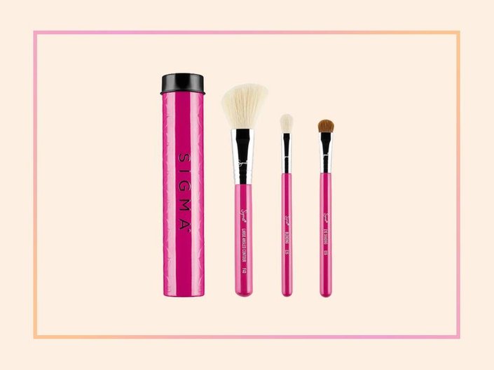 5 Travel Makeup Brush Sets Perfect for Your Carry-On
