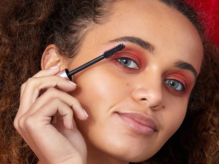 Help! Should I Use Water-Resistant or Waterproof Mascara?