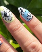 yin yang nail art